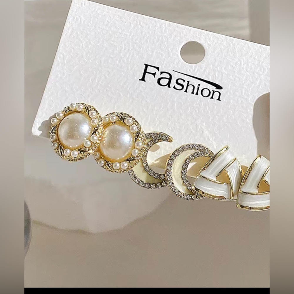 Jewelry earrings